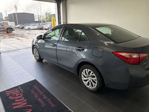 Used 2018 Toyota Corolla LE FWD image 4