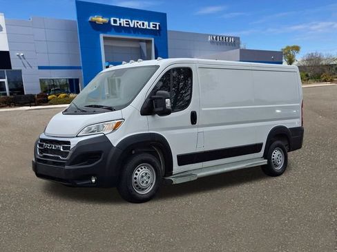 Used 2025 RAM ProMaster 2500 w/ U-Haul Equipment Group FWD image 34