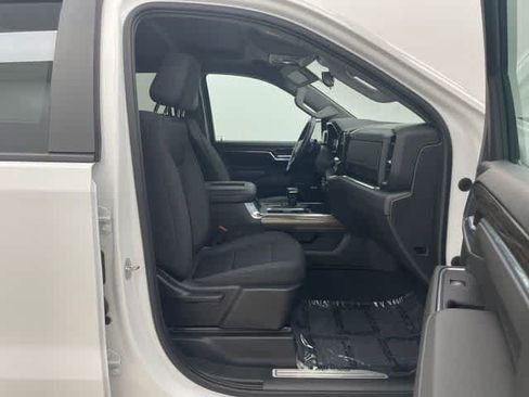 Certified 2022 Chevrolet Silverado 1500 LT Trail Boss w/ Convenience Package II AWD/4WD image 17