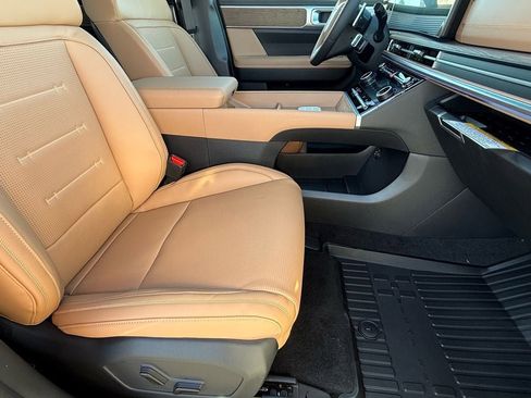 New 2026 Hyundai Santa Fe Calligraphy FWD image 10