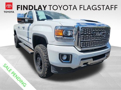Used 2019 GMC Sierra 2500 Denali w/ Duramax Plus Package AWD/4WD image 1