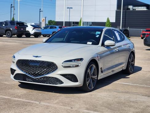 Used 2025 Genesis G70 3.3T Advanced RWD image 3