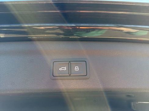 Used 2021 Audi Q3 2.0T Premium Plus image 14