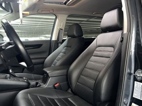 Used 2025 Honda CR-V EX-L image 7