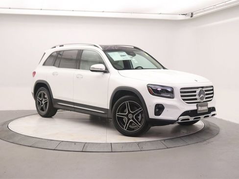 New 2026 Mercedes-Benz GLB 250 image 1