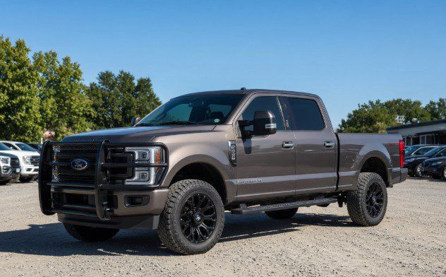 Used 2018 Ford F250 Lariat w/ Lariat Ultimate Package AWD/4WD image 4