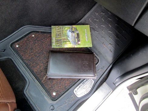 Used 2016 RAM 1500 Laramie Longhorn w/ Convenience Group image 29