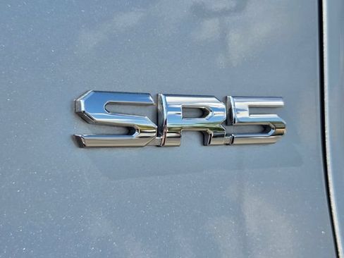 Used 2025 Toyota Tacoma SR5 AWD/4WD image 17