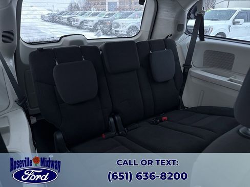 Used 2019 Dodge Grand Caravan SE image 27