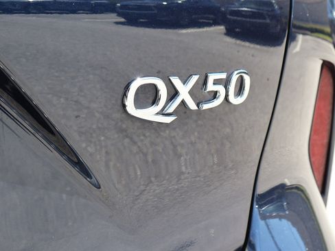 Certified 2023 INFINITI QX50 Luxe FWD image 9