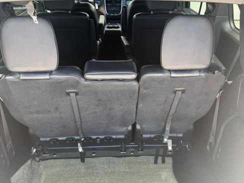 Used 2019 Dodge Grand Caravan GT image 14