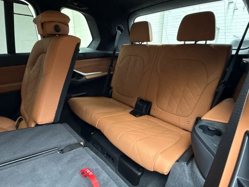 Certified 2026 BMW X7 xDrive40i image 17