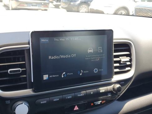 Certified 2025 Hyundai Venue SEL image 25