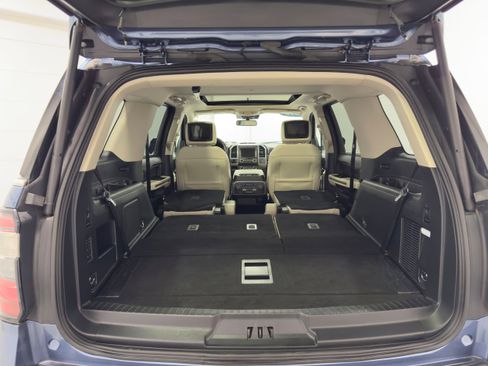 Used 2020 Ford Expedition Platinum image 32