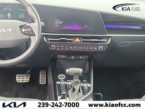 Certified 2023 Kia Niro SX Touring FWD image 18