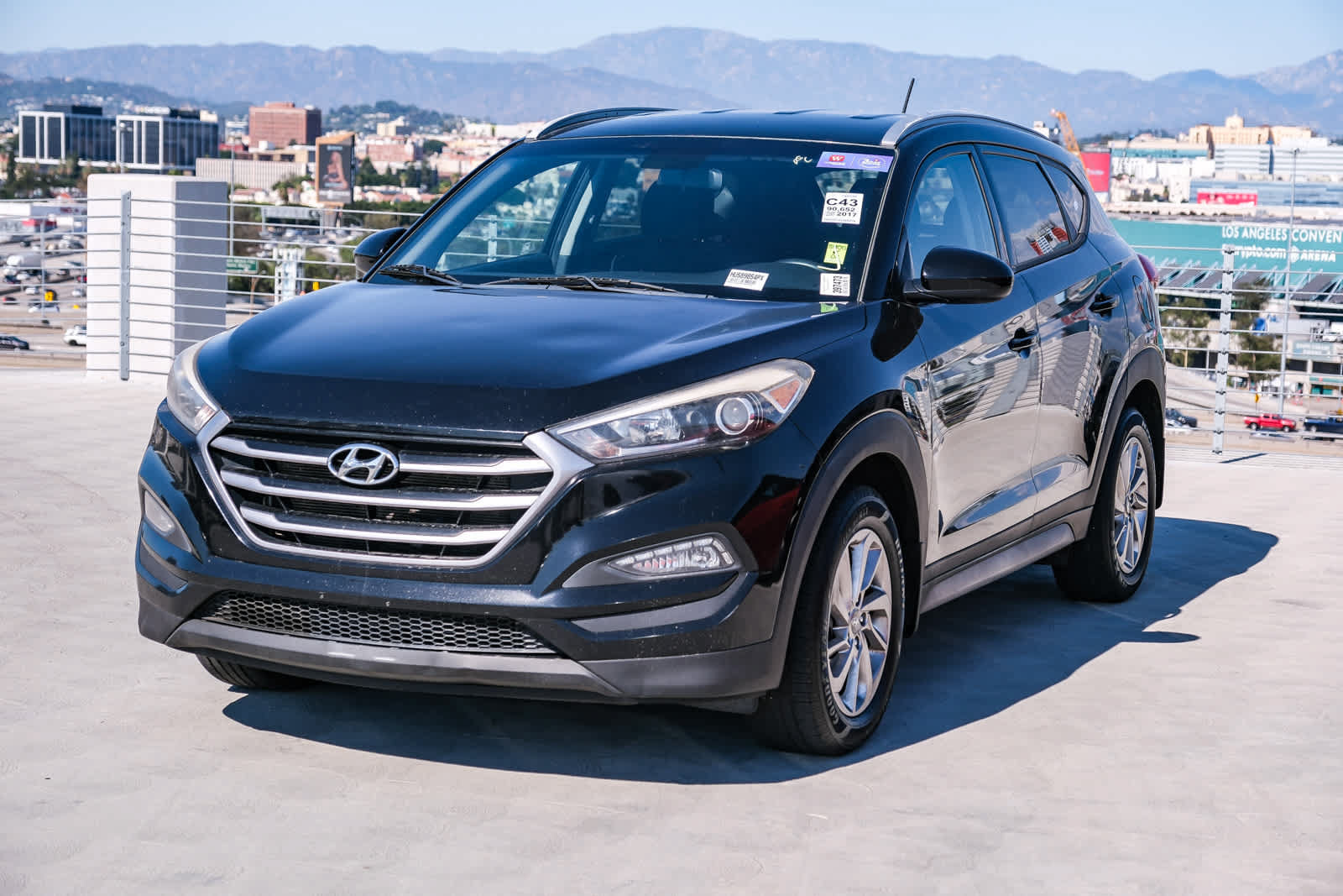 Used 2017 Hyundai Tucson SE w/ SE Popular Package 02 AWD/4WD image 1