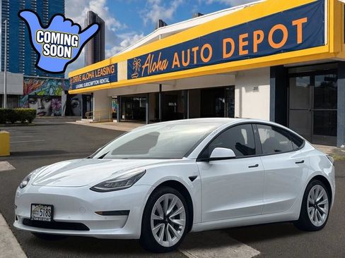 Used 2021 Tesla Model 3 Standard Range Plus RWD image 1