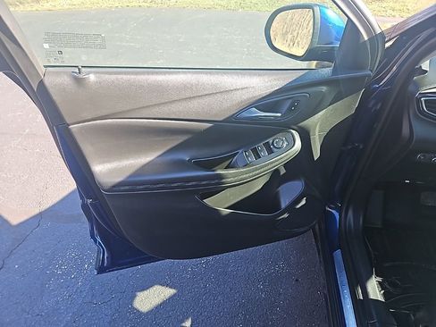 Used 2022 Buick Encore GX Preferred w/ Cold Weather Comfort Package image 14