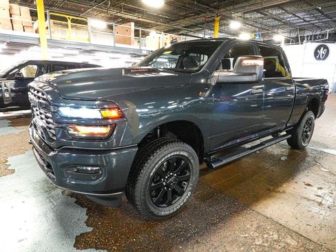 New 2026 RAM 2500 Tradesman AWD/4WD image 4