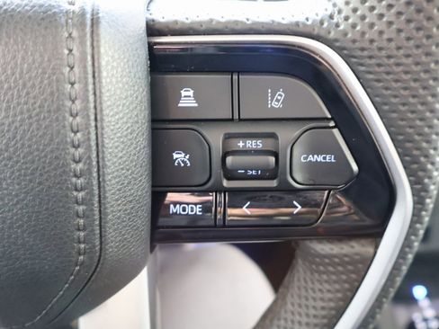 Used 2024 Toyota Tundra Platinum image 18