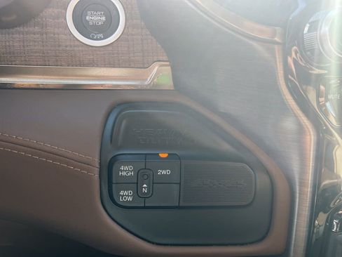 Used 2019 RAM 2500 Limited image 21