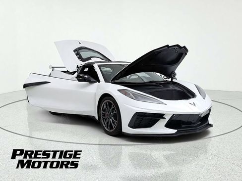 Used 2024 Chevrolet Corvette Stingray Coupe w/ 1LT RWD image 11