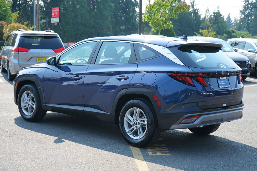 Certified 2025 Hyundai Tucson SE FWD image 9