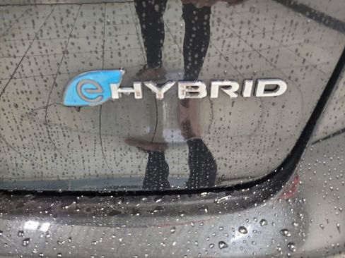 Used 2023 Chrysler Pacifica Limited image 17