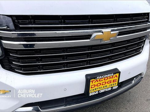 Used 2024 Chevrolet Suburban LT image 30