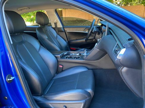 Used 2019 Genesis G70 2.0T Advanced RWD image 47