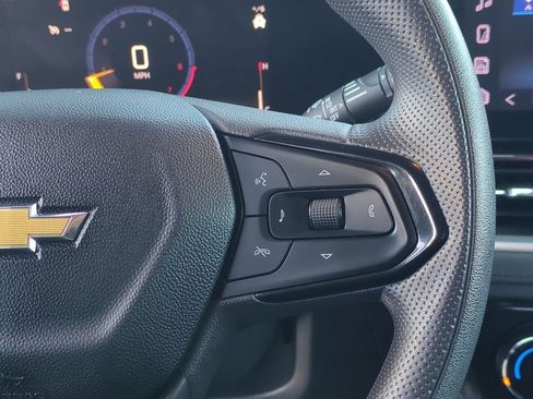 Used 2025 Chevrolet TrailBlazer LT FWD image 13