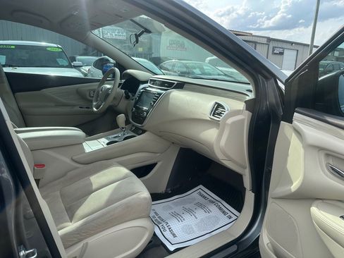 Used 2016 Nissan Murano S w/ Navigation Package FWD image 12