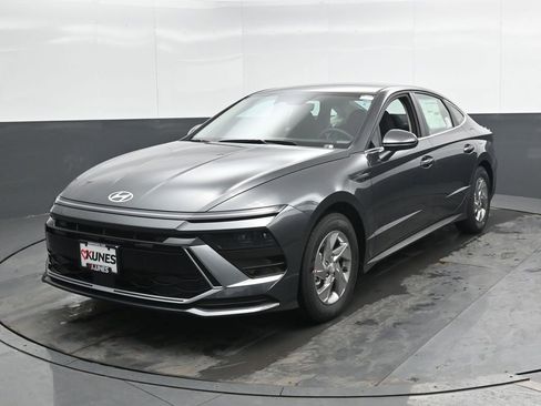 New 2026 Hyundai Sonata SE FWD image 5