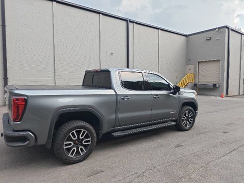 Used 2020 GMC Sierra 1500 AT4 w/ AT4 Premium Package AWD/4WD image 3