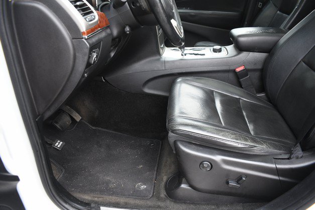 Used 2012 Jeep Grand Cherokee Limited w/ Luxury Group II AWD/4WD image 15