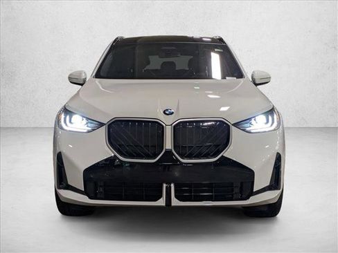 Used 2026 BMW X3 xDrive30 w/ Premium Package image 5