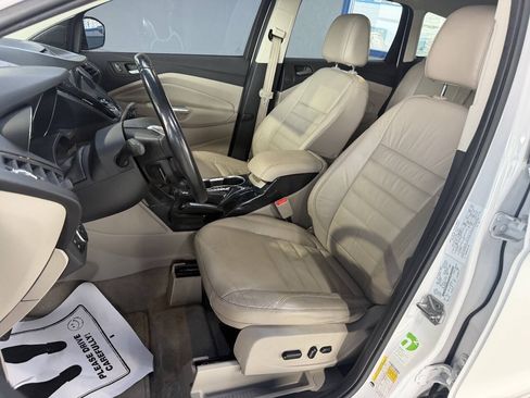 Used 2016 Ford Escape Titanium w/ Canadian Touring Package AWD/4WD image 14