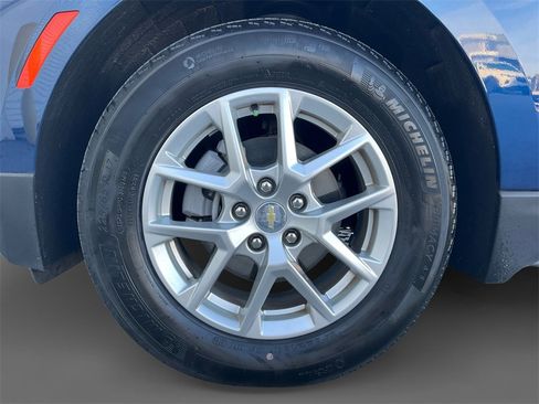 Used 2023 Chevrolet Equinox LT image 15