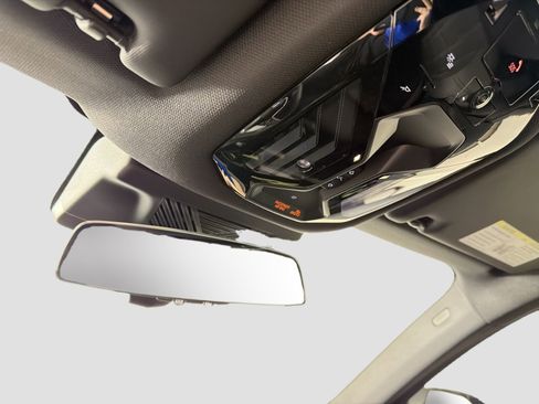 New 2026 BMW 530i xDrive w/ Premium Package image 19