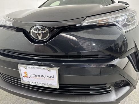 Used 2019 Toyota C-HR LE image 26