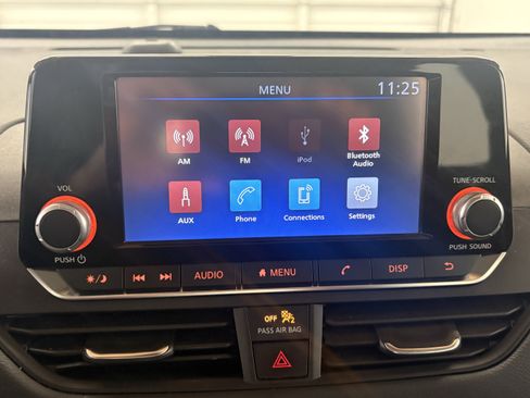 Used 2022 Nissan Altima 2.5 S image 4