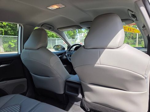 Certified 2023 Toyota Camry SE FWD image 16