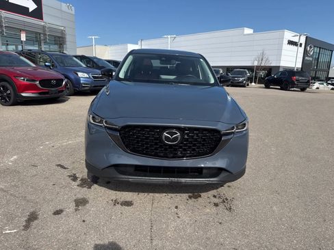 Used 2023 MAZDA CX-5 Carbon Edition image 2
