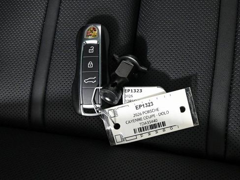 New 2026 Porsche Cayenne Coupe image 31