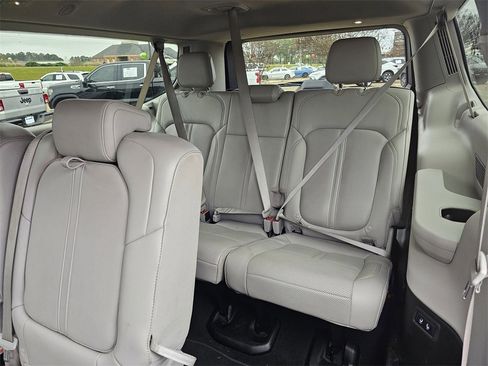 Used 2024 Jeep Wagoneer L Series II image 18