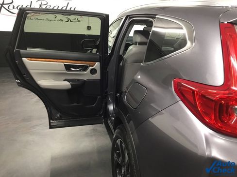 Used 2019 Honda CR-V Touring image 29