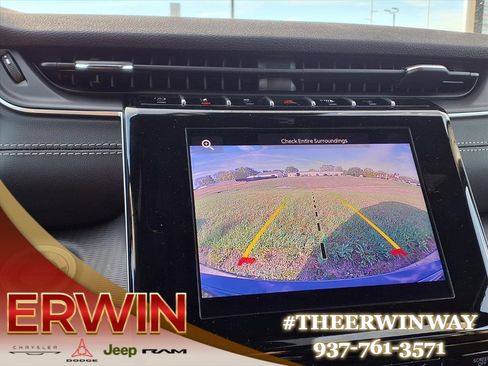 New 2025 Jeep Grand Cherokee Altitude w/ Trailer Tow Package image 11