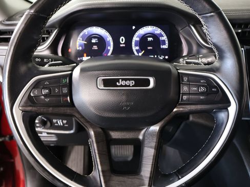 Used 2022 Jeep Grand Cherokee L Limited AWD/4WD image 3