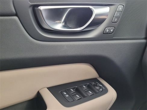 New 2026 Volvo XC60 B5 Plus w/ Protection Package Premier image 21