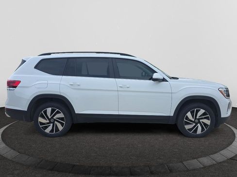 Used 2024 Volkswagen Atlas SE FWD image 6